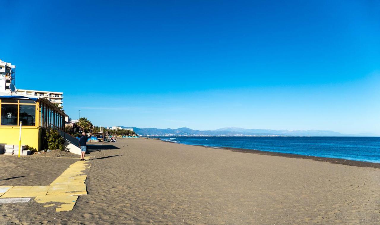 Carihuela Suites Torremolinos Exteriör bild
